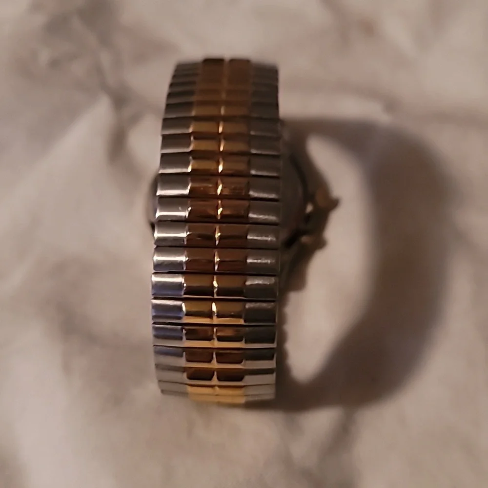 Armitron Instalite White Dial 36mm‎ Day Date 24h Quartz Mens Watch, New Battery